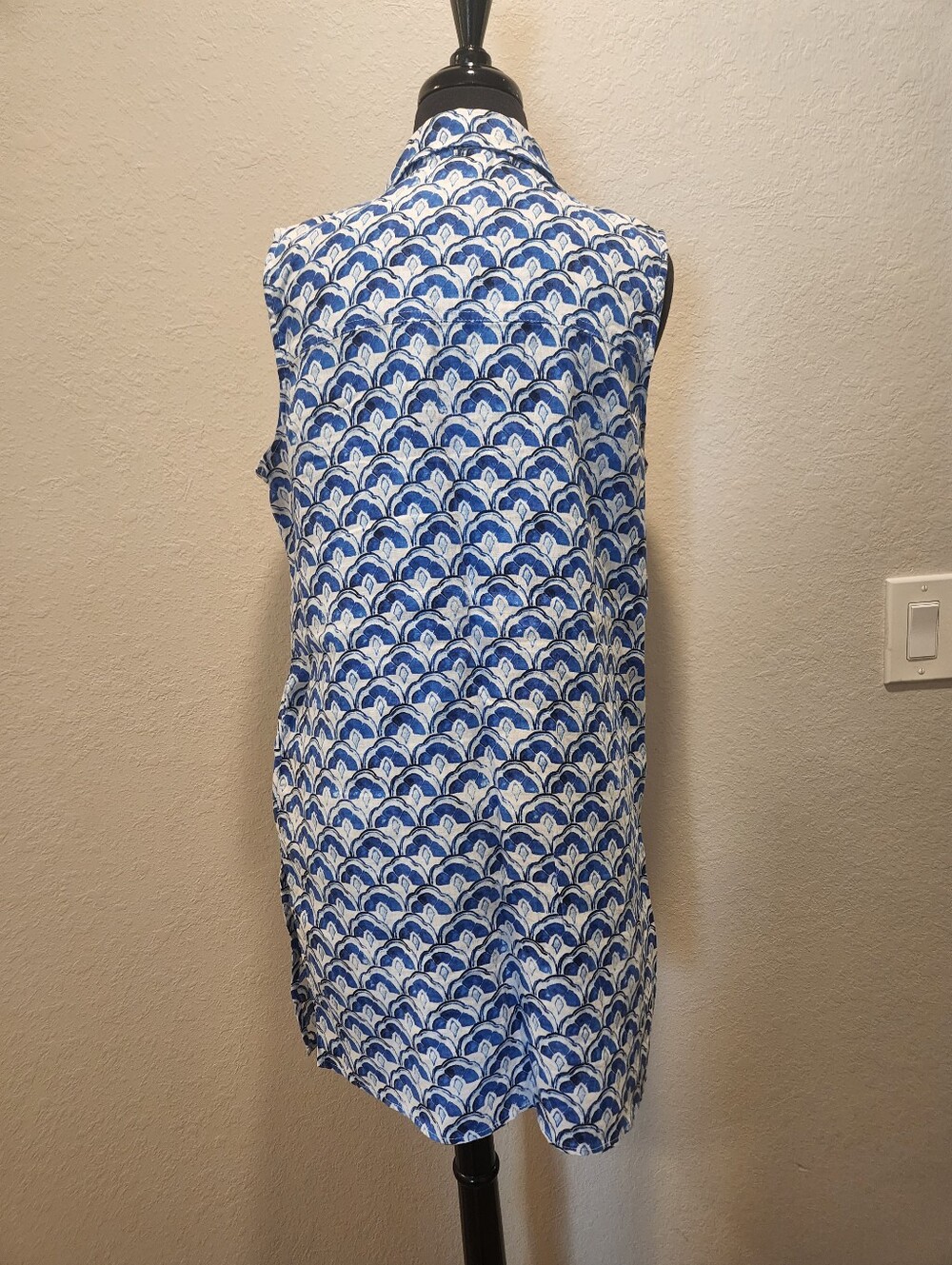 Sigrid Olsen Blue and White Printed Linen Top - Picture 4 of 9